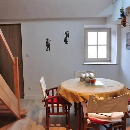 Cosy A Charleville-mezieres, 60 M² Avec Vue *